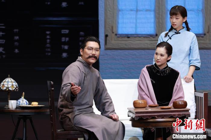 讲述第一次国共合作故事的实验舞台剧《握手》在沪首演